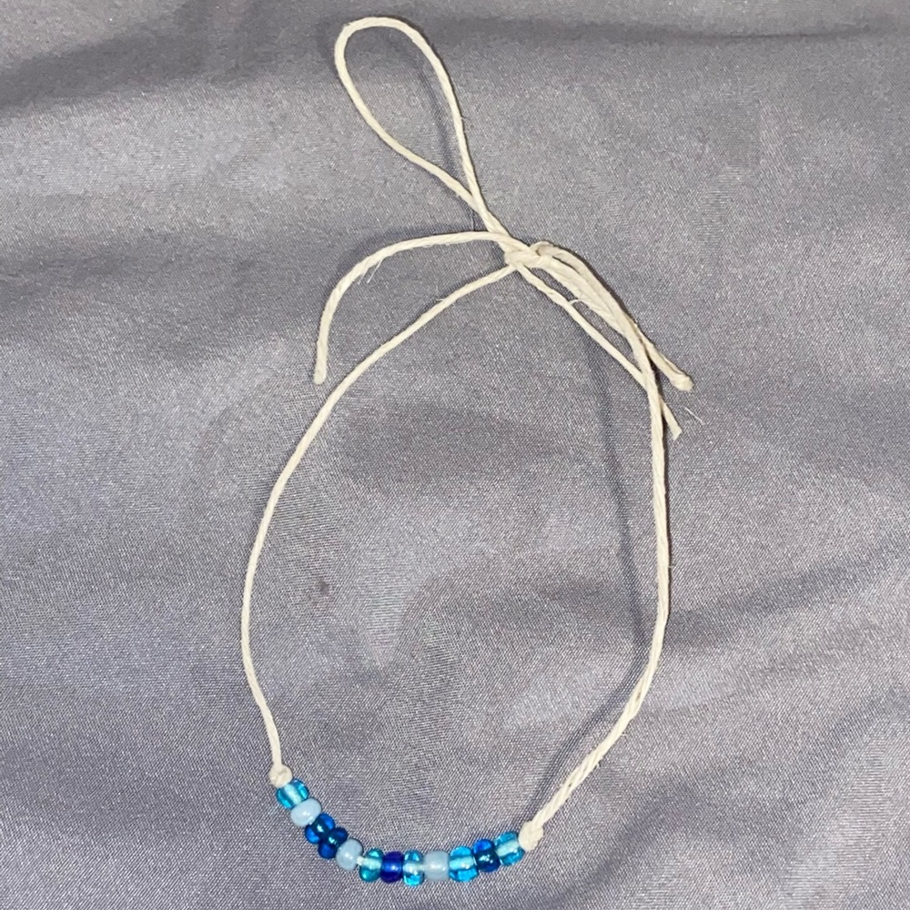 White & Blue Beach Choker
